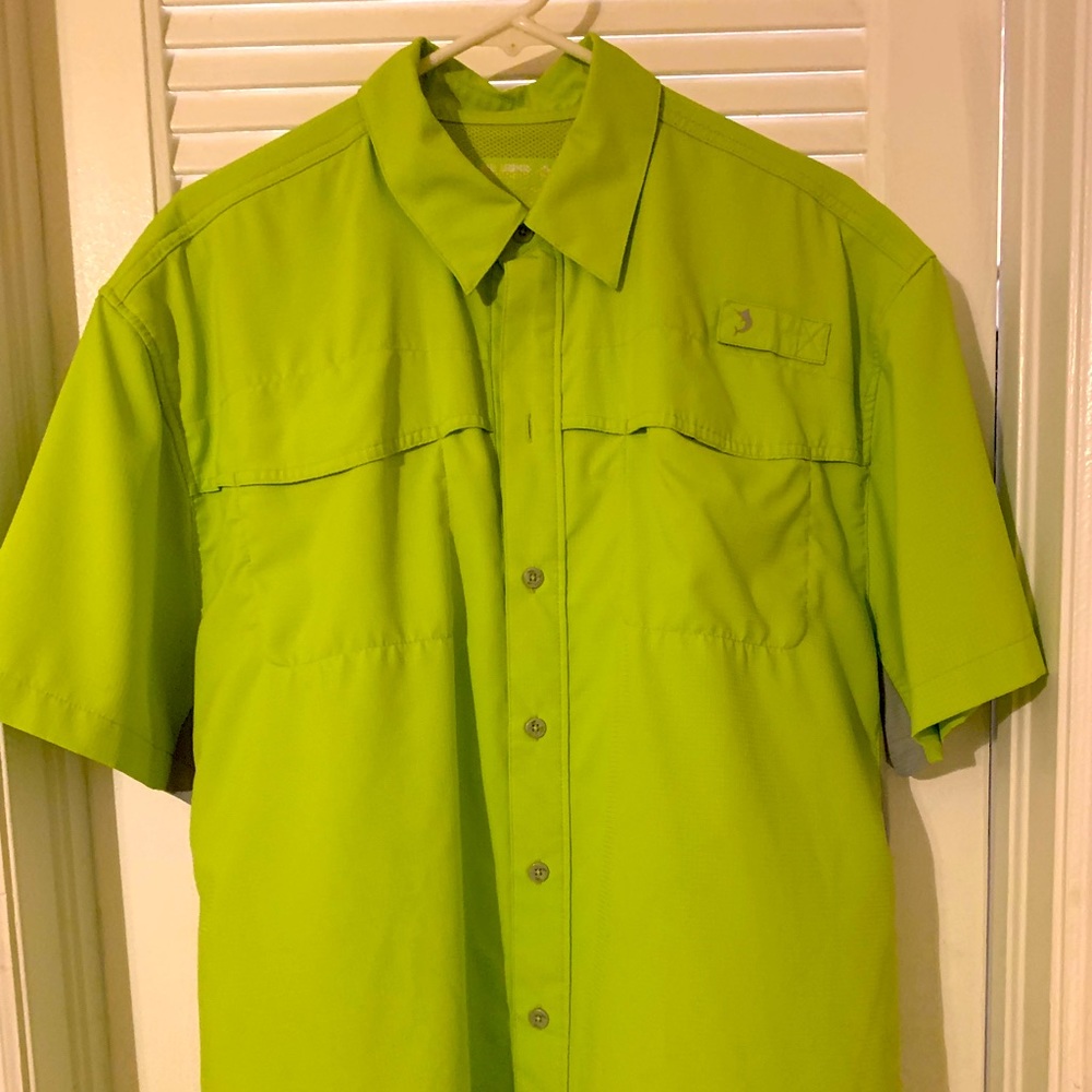 Mens large Reel Legends fishing shirt